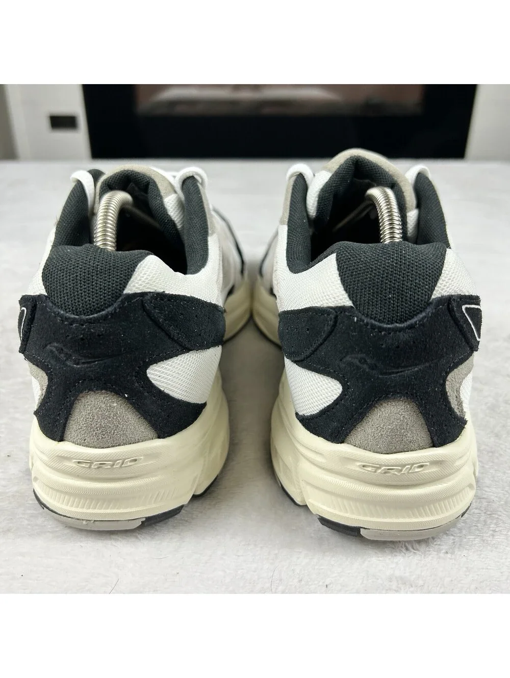 Saucony Ride Millennium Men’s Running Shoes Size 10 White Black Suede Sneakers